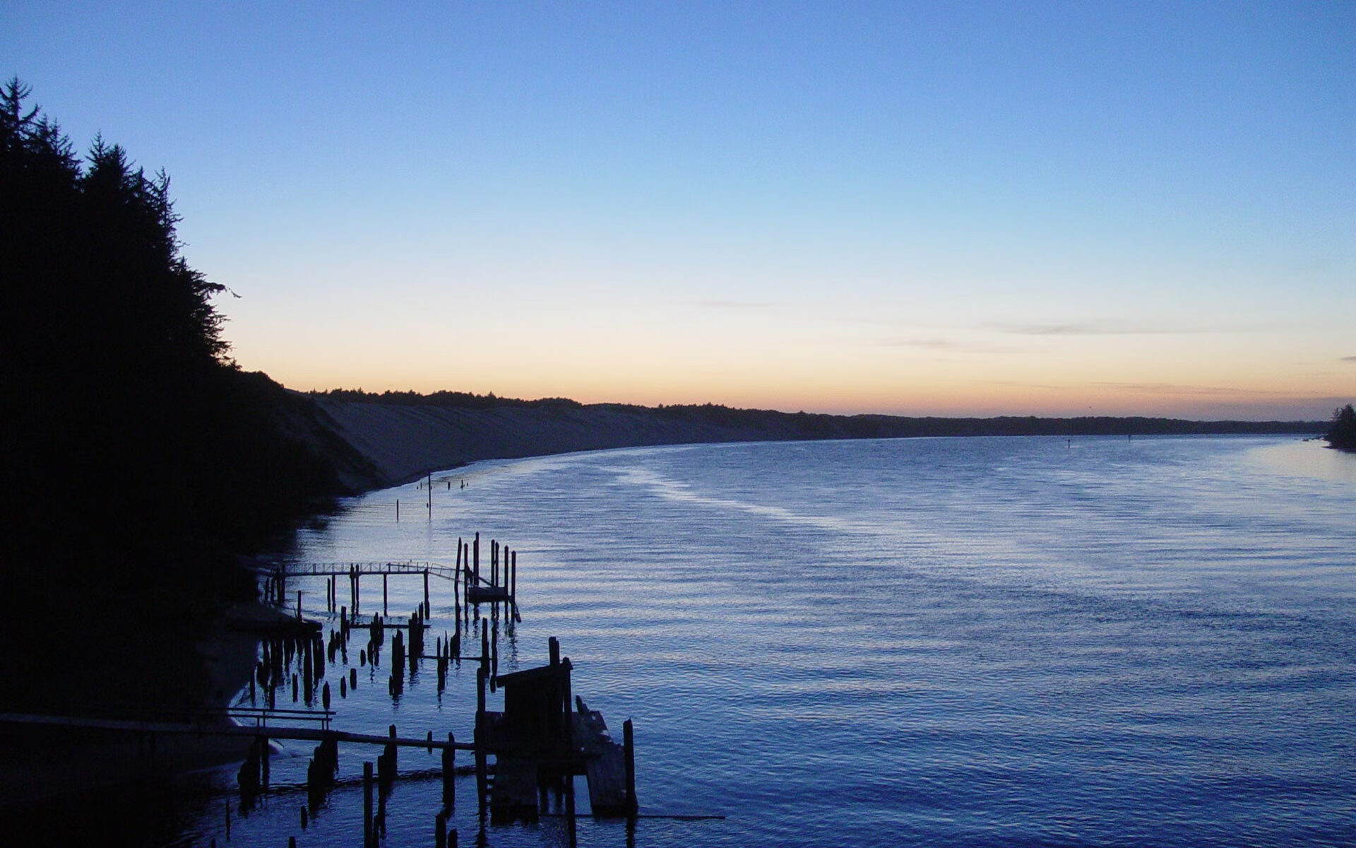 Jiuyou Sports-利兹联卫冕冠军,稳定发挥保持领先!,利兹联 jd